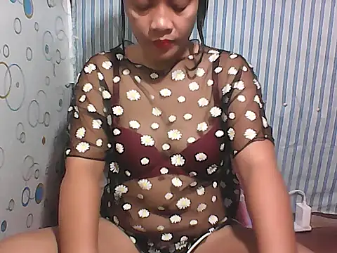 Snapshot of HottyElle chatting on May 23, 2026, 8:57 am HottyElle online show from May 23, 2026, 8:57 am