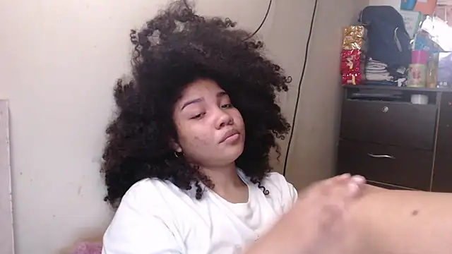 madelene online show from December 10, 2024, 11:54 am