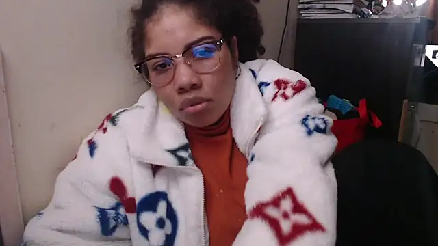 madelene online show from February 16, 2025, 11:50 pm