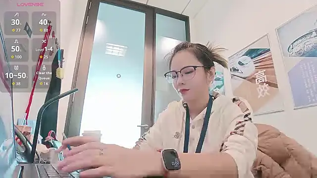 Snapshot of KKMM168 chatting on December 16, 2025, 4:06 am KKMM168 online show from December 16, 2025, 4:06 am