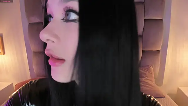 Dannika07 online show from April 9, 2026, 1:18 am