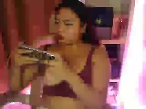 Annafoxy2xx online show from May 6, 2026, 3:27 pm