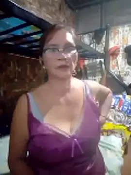 SexyHottMom online show from April 10, 2026, 9:55 pm