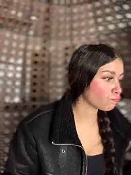 Linda LS online show from October 8, 2025, 1:56 pm