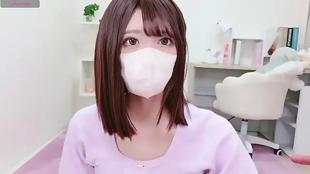 Reina Fcup online show from March 26, 2026, 4:44 am