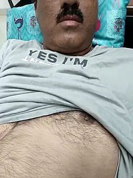 Snapshot of moonflower25 chatting on February 21, 2026, 2:52 pm moonflower25 online show from February 21, 2026, 2:52 pm