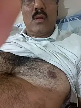 moonflower25 online show from October 31, 2025, 11:07 am