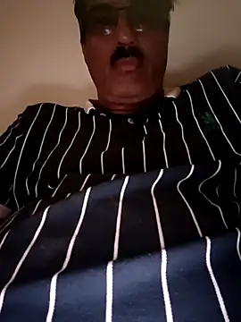 moonflower25 online show from November 14, 2025, 6:28 am