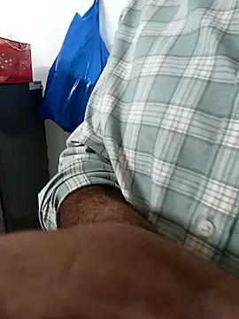 Snapshot of moonflower25 chatting on February 3, 2026, 1:27 pm moonflower25 online show from February 3, 2026, 1:27 pm