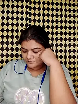Meenu tiwari online show from October 3, 2025, 9:38 pm