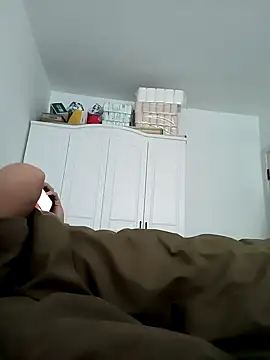 huanhuanaaaaa online show from April 1, 2026, 2:13 am