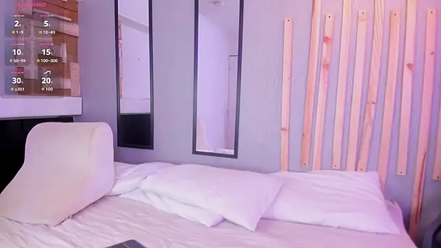 Snapshot of Aleexiiaa chatting on September 26, 2025, 12:56 pm Aleexiiaa online show from September 26, 2025, 12:56 pm