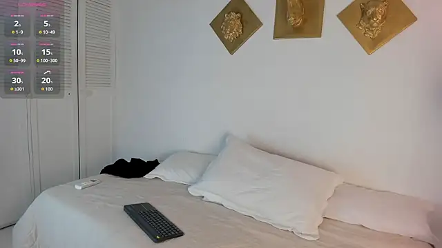 Snapshot of Aleexiiaa chatting on October 6, 2025, 12:28 pm Aleexiiaa online show from October 6, 2025, 12:28 pm