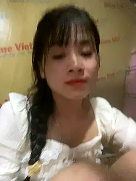 One-nice online show from October 18, 2025, 1:57 pm