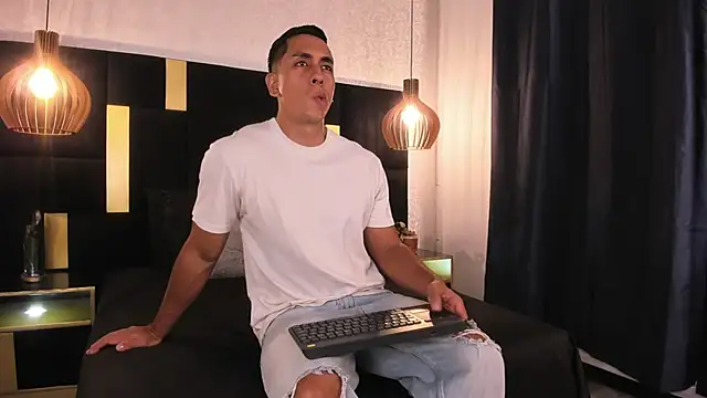 Lucio  Fox online show from March 6, 2026, 11:49 am