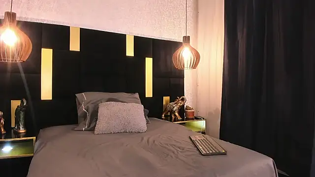 Snapshot of Lucio__Fox chatting on February 25, 2026, 11:54 am Lucio Fox online show from February 25, 2026, 11:54 am