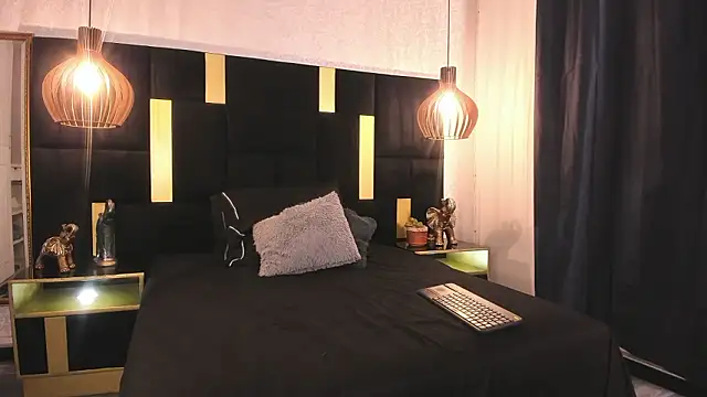 Snapshot of Lucio__Fox chatting on February 15, 2026, 12:37 pm Lucio Fox online show from February 15, 2026, 12:37 pm