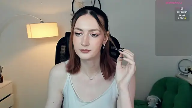 EasterBlink online show from November 20, 2025, 10:49 am