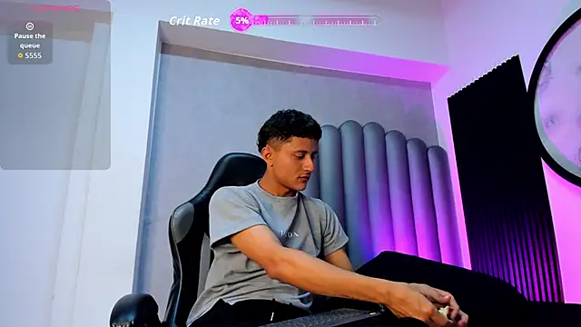  Leohot  online show from November 9, 2025, 3:43 am