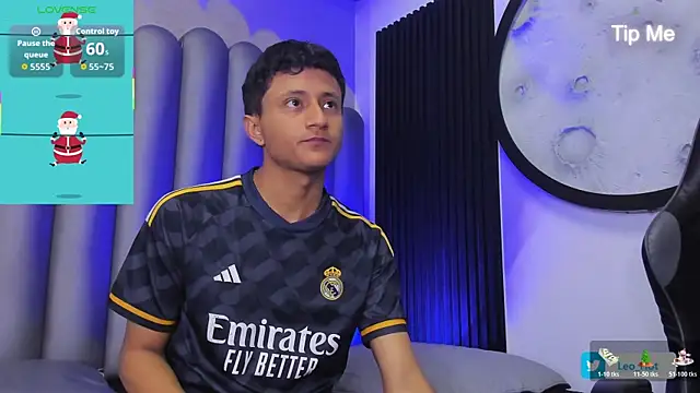  Leohot  online show from December 3, 2025, 4:02 am