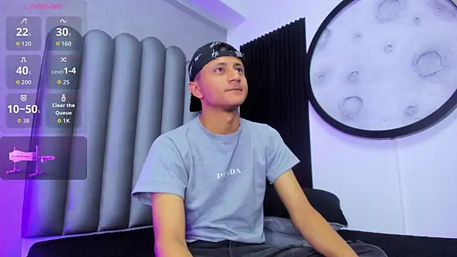  Leohot  online show from January 8, 2026, 3:23 am