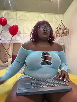 Snapshot of may_storm chatting on February 26, 2026, 3:17 am may storm online show from February 26, 2026, 3:17 am