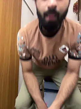 hottestboy03 online show from October 8, 2025, 8:27 am