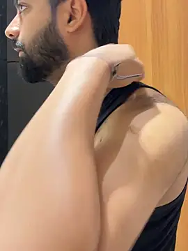 hottestboy03 online show from May 29, 2026, 6:19 am