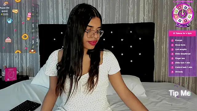 Snapshot of Hailey_johnsonn chatting on September 9, 2025, 1:53 pm Hailey johnsonn online show from September 9, 2025, 1:53 pm