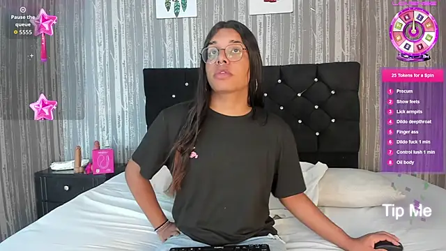 Snapshot of Hailey_johnsonn chatting on September 14, 2025, 2:17 pm Hailey johnsonn online show from September 14, 2025, 2:17 pm