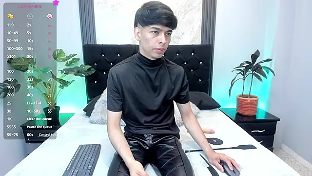 OnlyJos online show from November 23, 2025, 1:10 pm