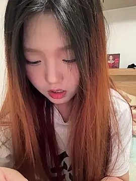 mimi9420 online show from May 22, 2026, 2:26 pm