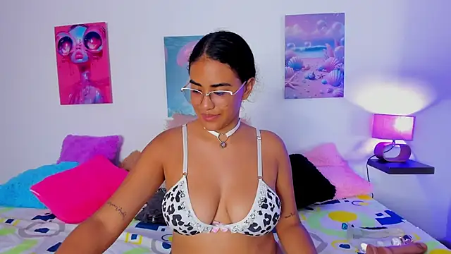 tyra bankss  online show from November 13, 2025, 3:10 am