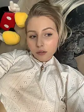 Amy mit online show from October 8, 2025, 2:29 pm