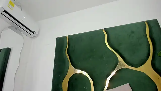 noa roseasm online show from March 26, 2026, 12:58 pm