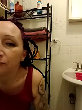 Snapshot of Dirtywhitebitch5150 chatting on January 12, 2026, 6:36 pm Dirtywhitebitch5150 online show from January 12, 2026, 6:36 pm