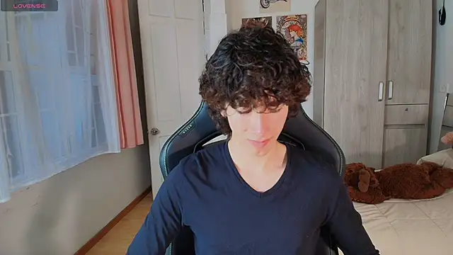 Nude Boy18 online show from December 3, 2025, 10:20 pm