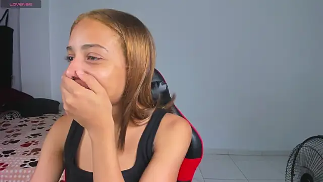 yumi hanna online show from April 14, 2026, 2:49 am