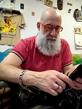 Snapshot of barbaszztop chatting on March 5, 2026, 7:05 am barbaszztop online show from March 5, 2026, 7:05 am