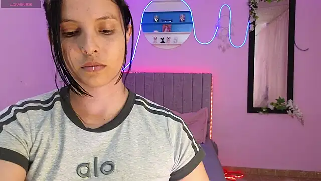 Snapshot of MiSofialeal chatting on October 14, 2025, 7:03 pm MiSofialeal online show from October 14, 2025, 7:03 pm