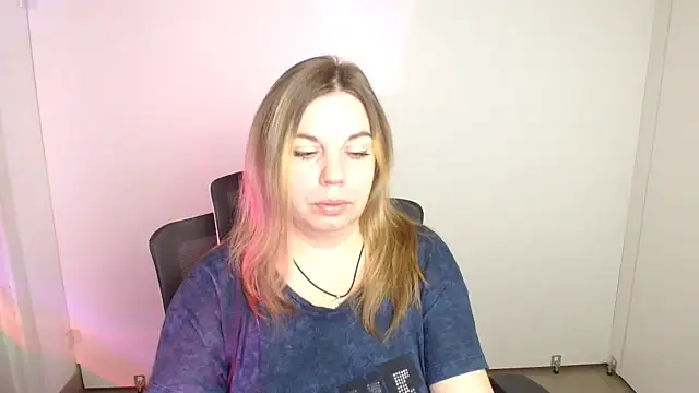 Jessica Amore online show from October 14, 2025, 5:41 am