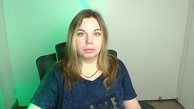 Jessica Amore online show from October 13, 2025, 5:53 am