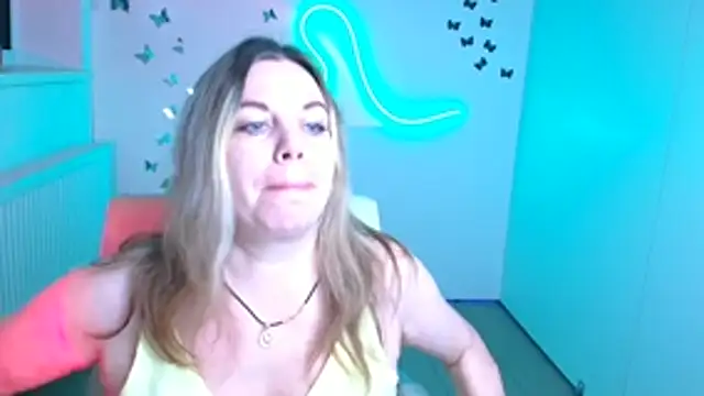 Jessica Amore online show from October 30, 2025, 6:44 am