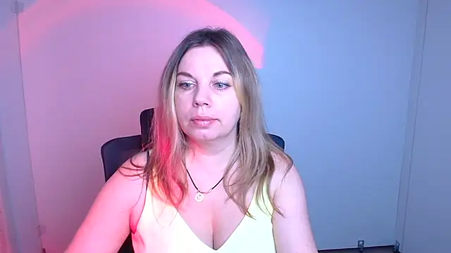 Jessica Amore online show from October 28, 2025, 6:45 am