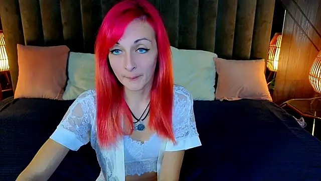 Snapshot of BrandyBloom chatting on November 14, 2025, 7:50 pm BrandyBloom online show from November 14, 2025, 7:50 pm