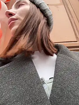 Snapshot of BallerinaCappuccino_ chatting on October 16, 2025, 6:43 am BallerinaCappuccino online show from October 16, 2025, 6:43 am