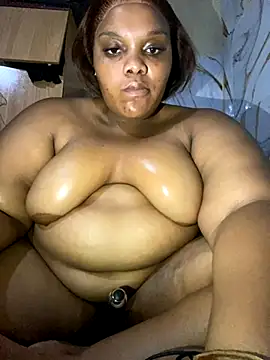 chubbybbw18 online show from October 16, 2025, 7:55 pm