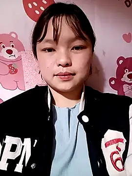 XoiXoi232 online show from November 12, 2025, 3:21 am