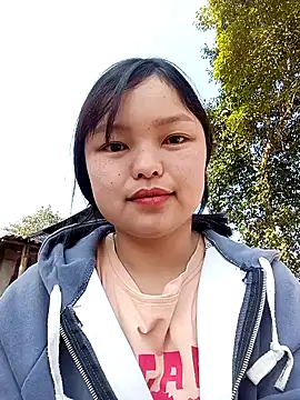 XoiXoi232 online show from January 12, 2026, 5:25 am