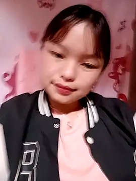 XoiXoi232 online show from October 25, 2025, 12:54 am